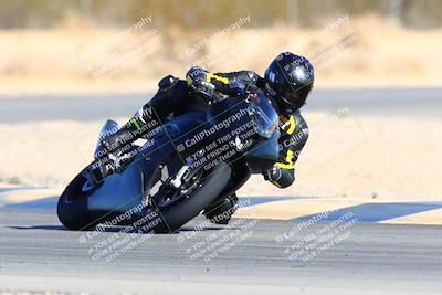 media/Jan-09-2022-SoCal Trackdays (Sun) [[2b1fec8404]]/Turn 6 (1035am)/